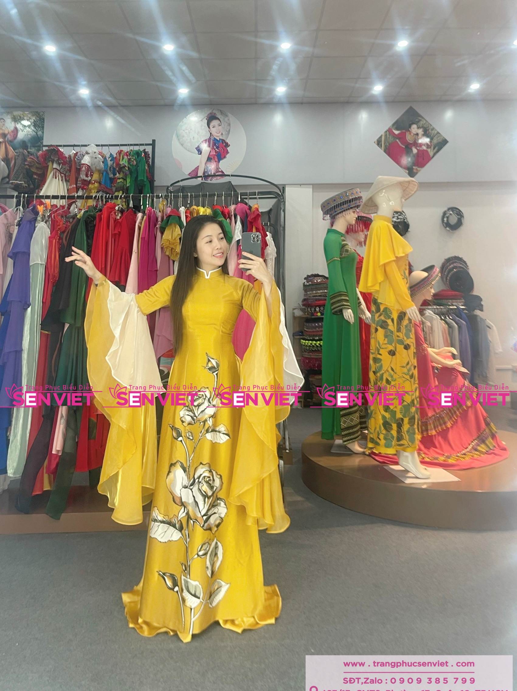 Áo Dài Thiết Kế - Sen Vàng